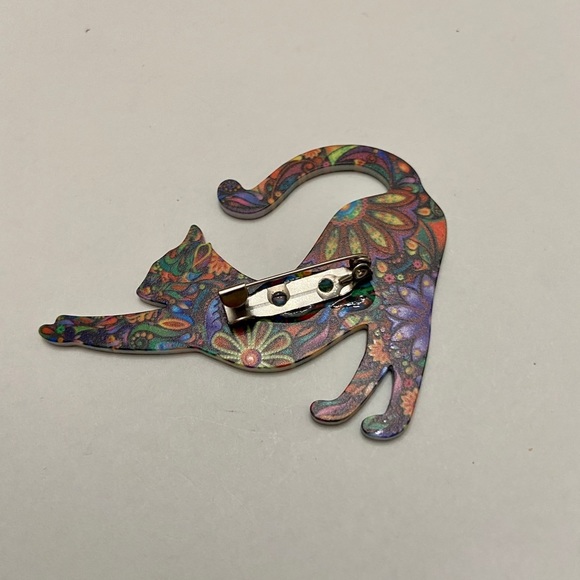 Cat Stretching Multi-color Brooch - Picture 6 of 6
